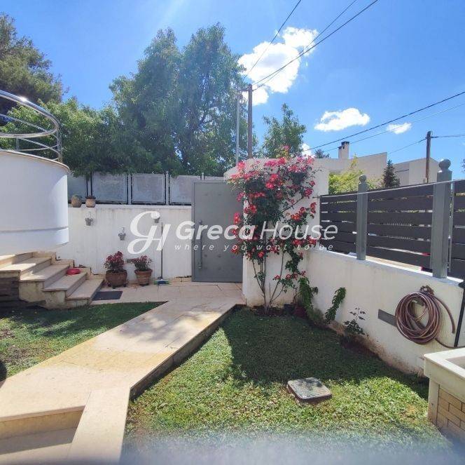 Impressive detached house for sale in Kifissia Adames