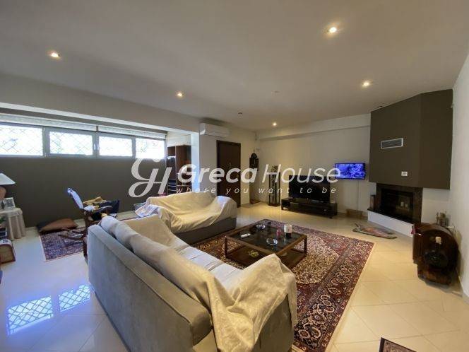 Impressive detached house for sale in Kifissia Adames