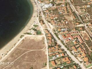 Forumland Real Estate, Οικόπεδο