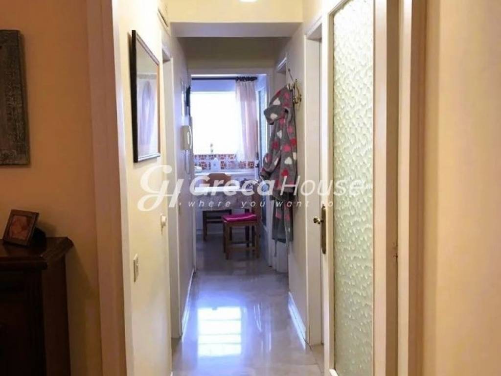 Bright 3 bedroom apartment for sale in Pagrati