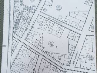 ΟΙΚΟΠΕΔΟ 3570 ΤΜ. ΚΤΙΖΕΙ 4000 ΤΜ.