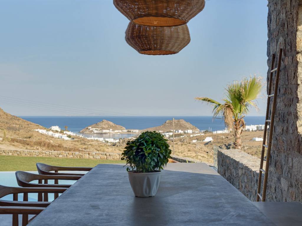 Villa For Sale in Mykonos by Mesogios Group