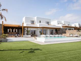 Villas for sale in Mykonos by Mesogios Group