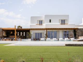 Villas for sale in Mykonos by Mesogios Group