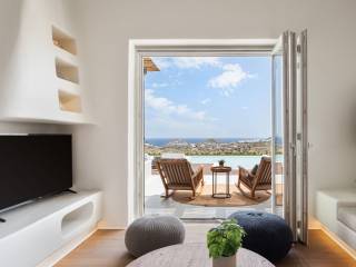 Villas for sale in Mykonos by Mesogios Group