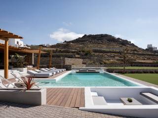 Villa for sale in Mykonos By Mesogios Group