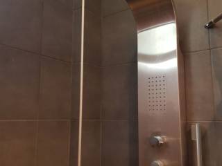 ΝΤΟΥΖΙΕΡΑ ΜΕ ΥΔΡΟΜΑΣΑΖ