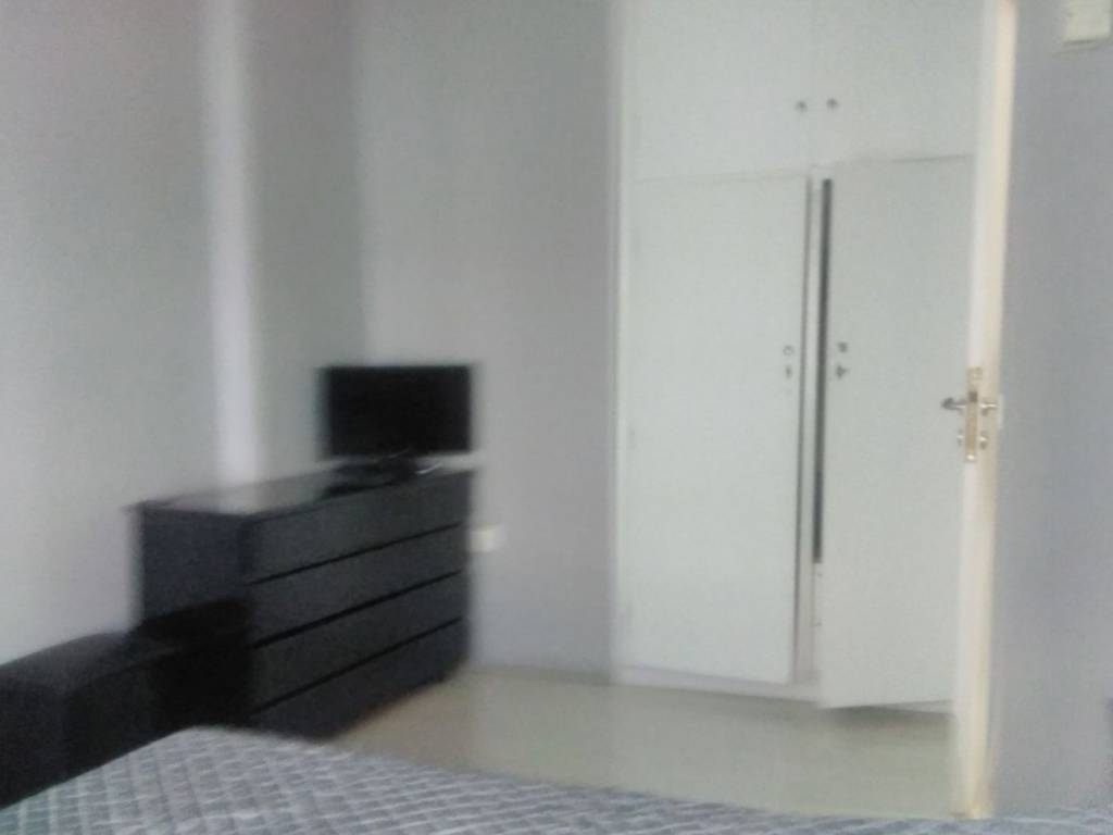 1st Bedroom image 2