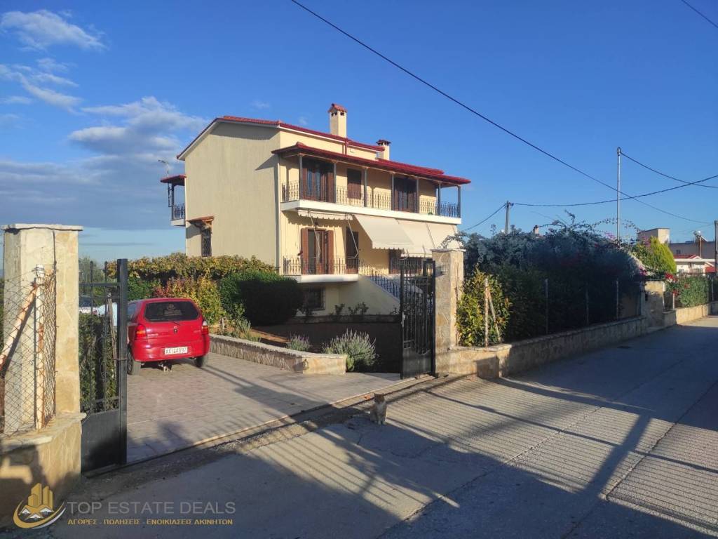 είσοδος γκαράζ