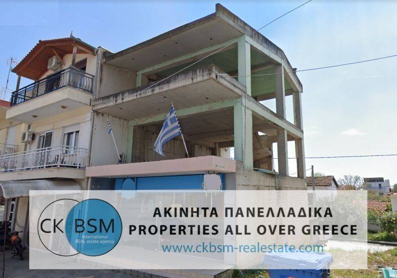 Κτίριο (εξωτερική όψη) / Building - front view