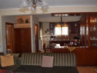 ΕΣΩΤΕΡΙΚΟΣ ΧΩΡΟΣ ΜΟΝΟΚΑΤΟΙΚΙΑΣ