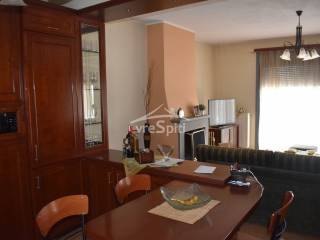 ΕΣΩΤΕΡΙΚΟΣ ΧΩΡΟΣ ΜΟΝΟΚΑΤΟΙΚΙΑΣ