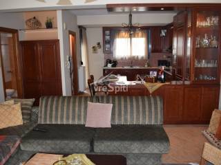 ΕΣΩΤΕΡΙΚΟΣ ΧΩΡΟΣ ΜΟΝΟΚΑΤΟΙΚΙΑΣ