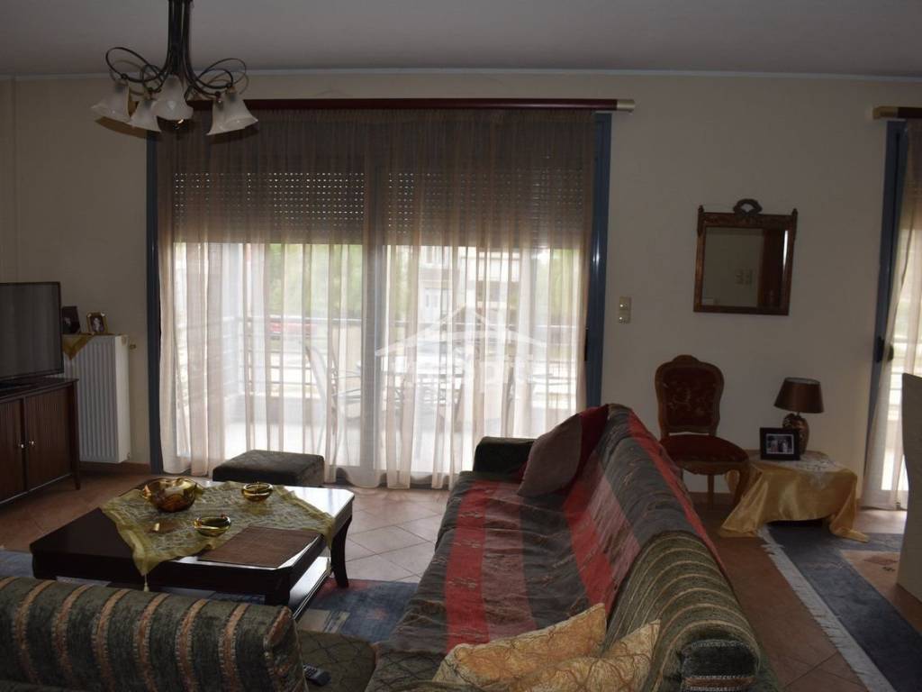 ΕΣΩΤΕΡΙΚΟΣ ΧΩΡΟΣ ΜΟΝΟΚΑΤΟΙΚΙΑΣ