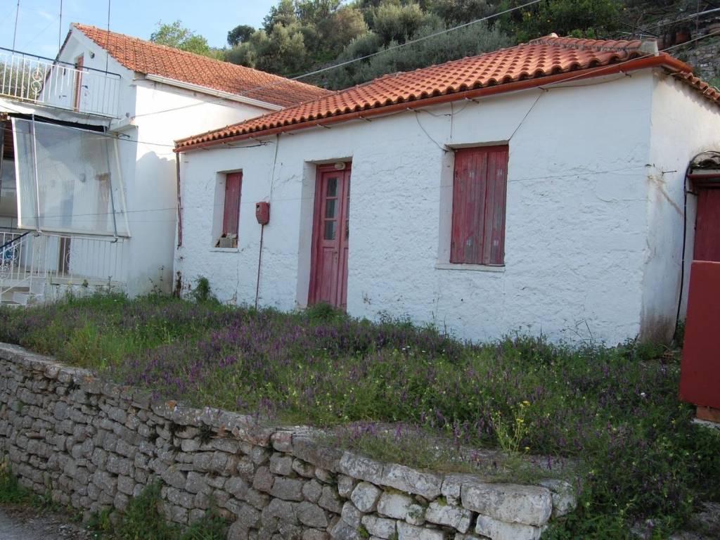 MV Properties 
Ithaca Greece
Real Estate
IDMV008KIO