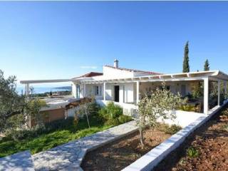 spectacular villa for sale in Porto Heli