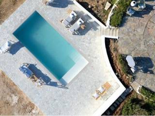 spectacular villa for sale in Porto Heli