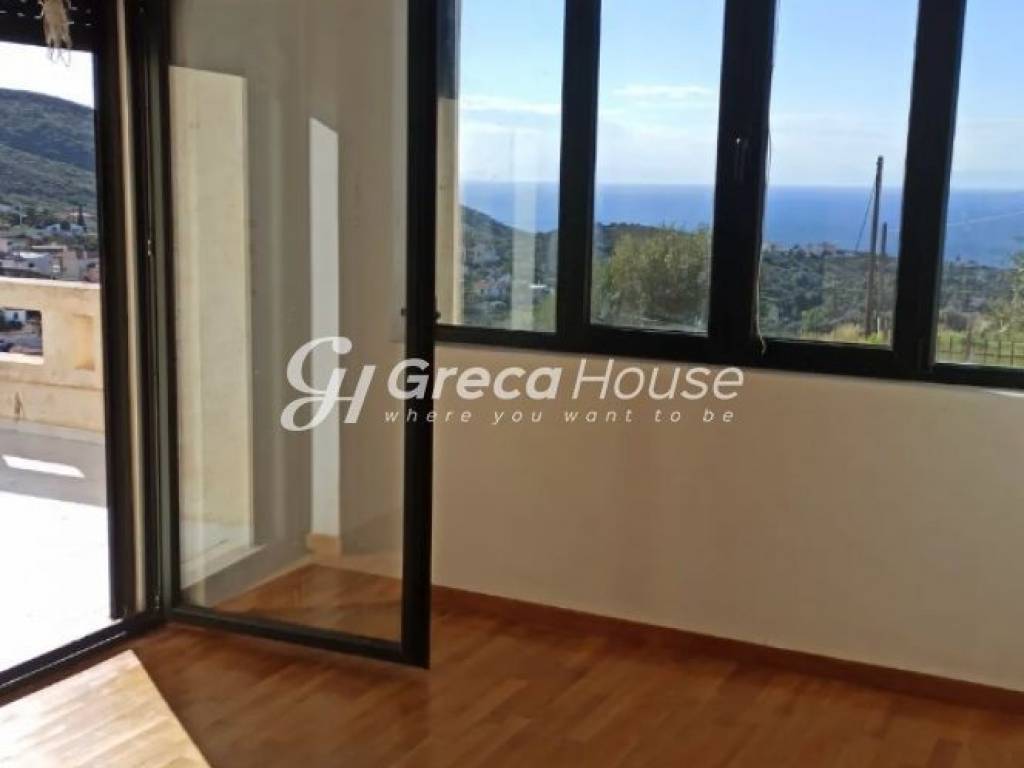 Villa with sea view for rent in Palaia Fokaia