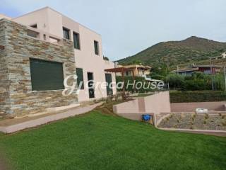 Villa with sea view for rent in Palaia Fokaia