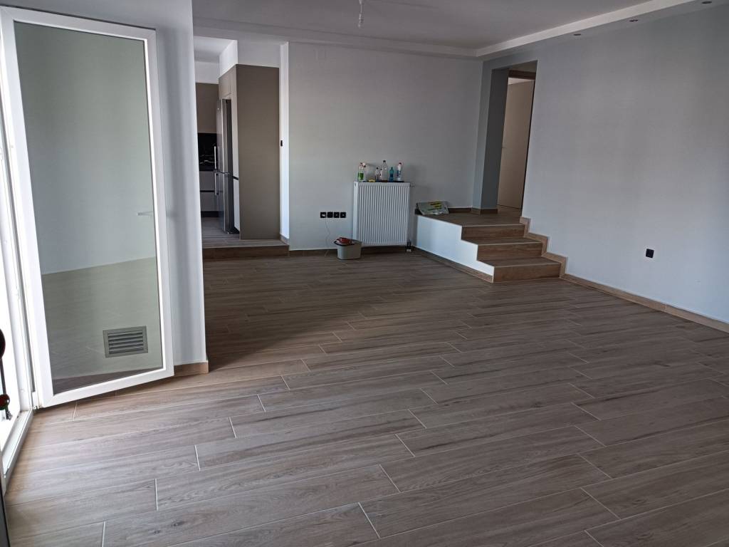 σαλόνι-τραπεζαρία