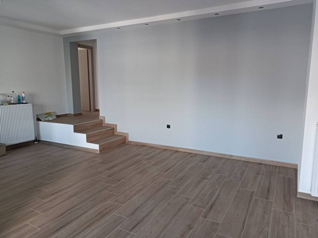 σαλόνι-τραπεζαρία