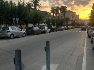 Ισόγειο κατάστημα, με άδεια υγειονομικού ενδιαφέροντος,