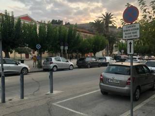 Ισόγειο κατάστημα, με άδεια υγειονομικού ενδιαφέροντος,