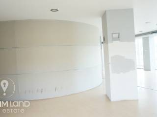 Forumland Real Estate, Επαγγελματικό κτίριο 1.570τ.μ.