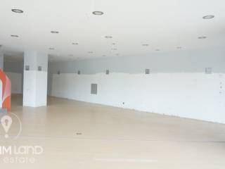 Forumland Real Estate, Επαγγελματικό κτίριο 1.570τ.μ.