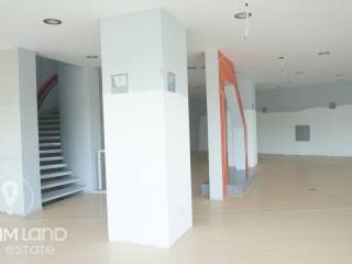 Forumland Real Estate, Επαγγελματικό κτίριο 1.570τ.μ.