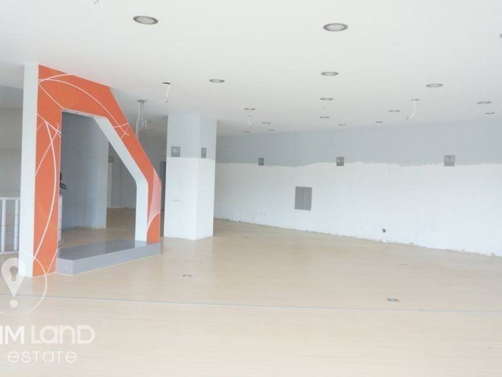 Forumland Real Estate, Επαγγελματικό κτίριο 1.570τ.μ.