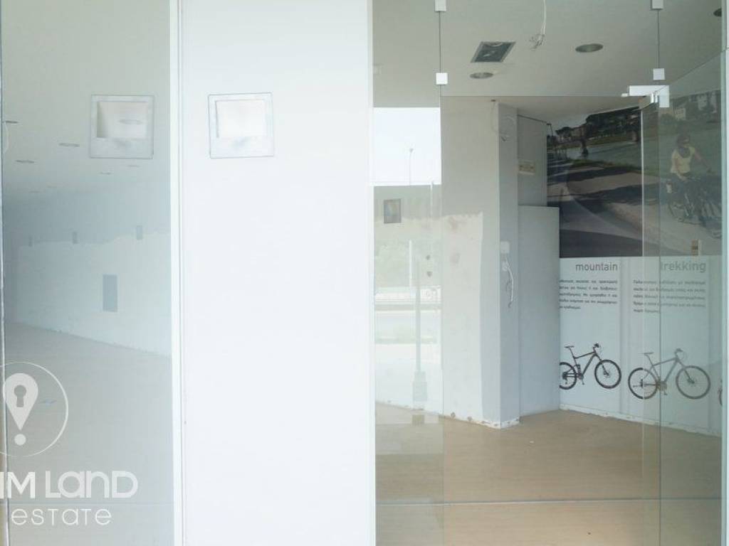 Forumland Real Estate, Επαγγελματικό κτίριο 1.570τ.μ.