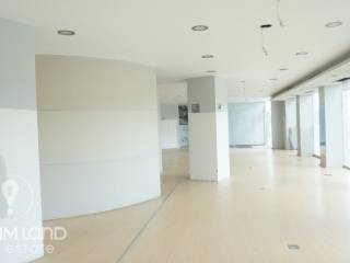 Forumland Real Estate, Επαγγελματικό κτίριο 1.570τ.μ.