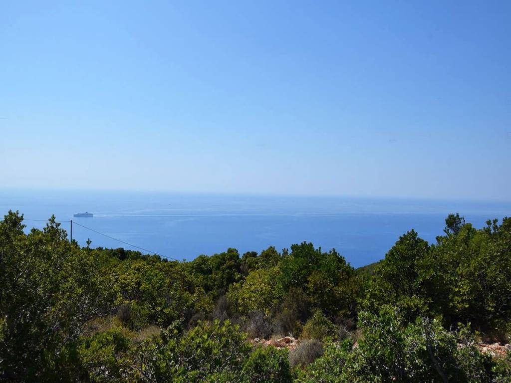 Ανεμπόδιστη θέα από το ακίνητο