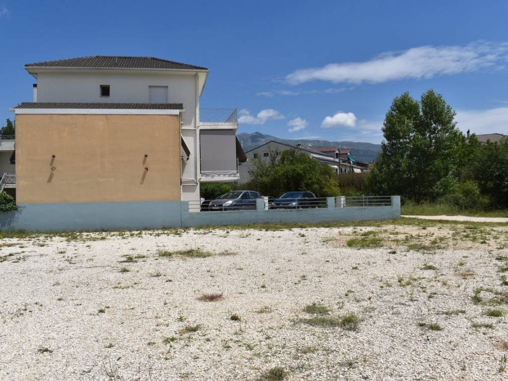 ΑΠΟΨΗ ΟΙΚΟΠΕΔΟΥ