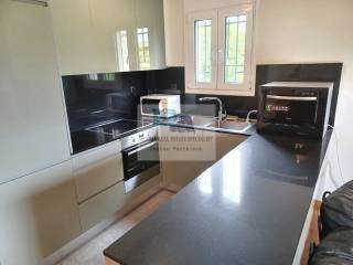 OPEN PLAN KITCHEN