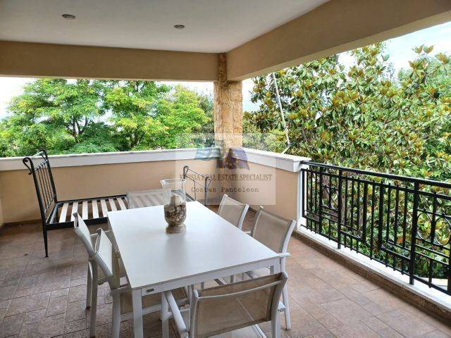 MASTER BEDROOM&#039;S VERANDA