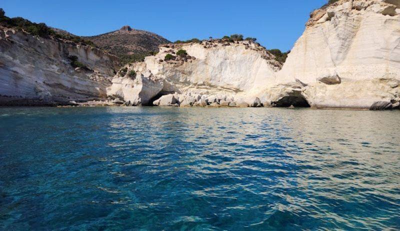 Άποψη νησιού Μήλου / Milos island view