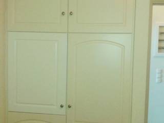 closet in the bedroom - ντουλάπα στο υ/δ