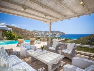 Mykonos real estate -For sale villa 340 sq.m in Agrari