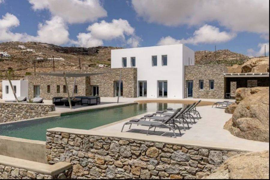 Magnificent villa in Elia