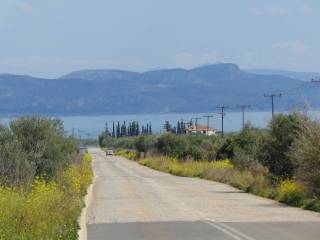 In the suburb of Nafplio are for sale land buildable 13,000