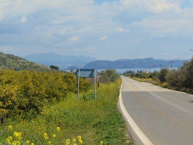 In the suburb of Nafplio are for sale land buildable 13,000