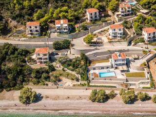 seaside villa, on the beach of Nea Epidaurus