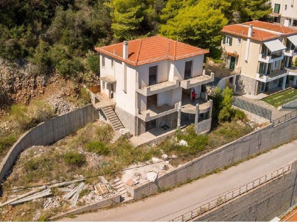 seaside villa, on the beach of Nea Epidaurus