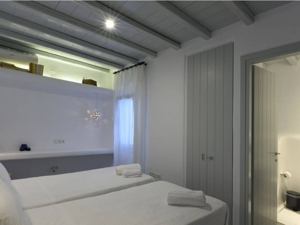 5 bedroom villa in Mykonos