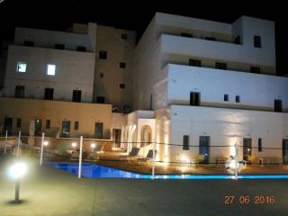 hotel in santorini 2000 sq.m with 50 rooms