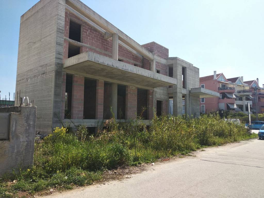 Incomplete building in a central spot of Nafplion.