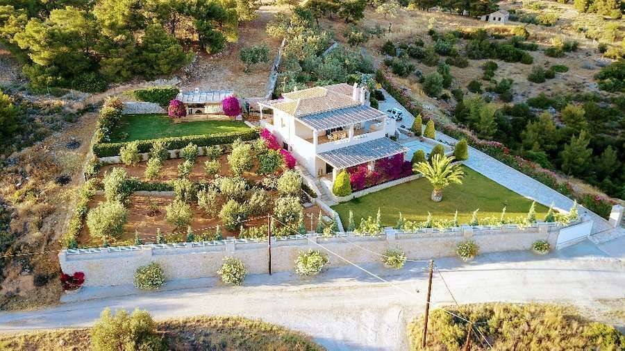 Detached house 200 sq.m.