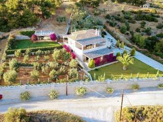 Detached house 200 sq.m.